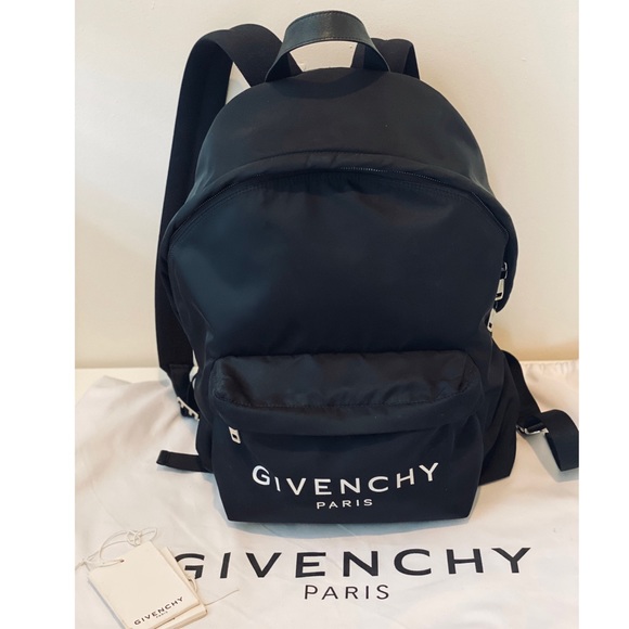 Givenchy back pack - Picture 3 of 8